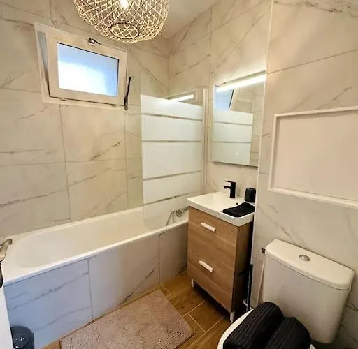 Les Halles - Hypercentre Apartment *